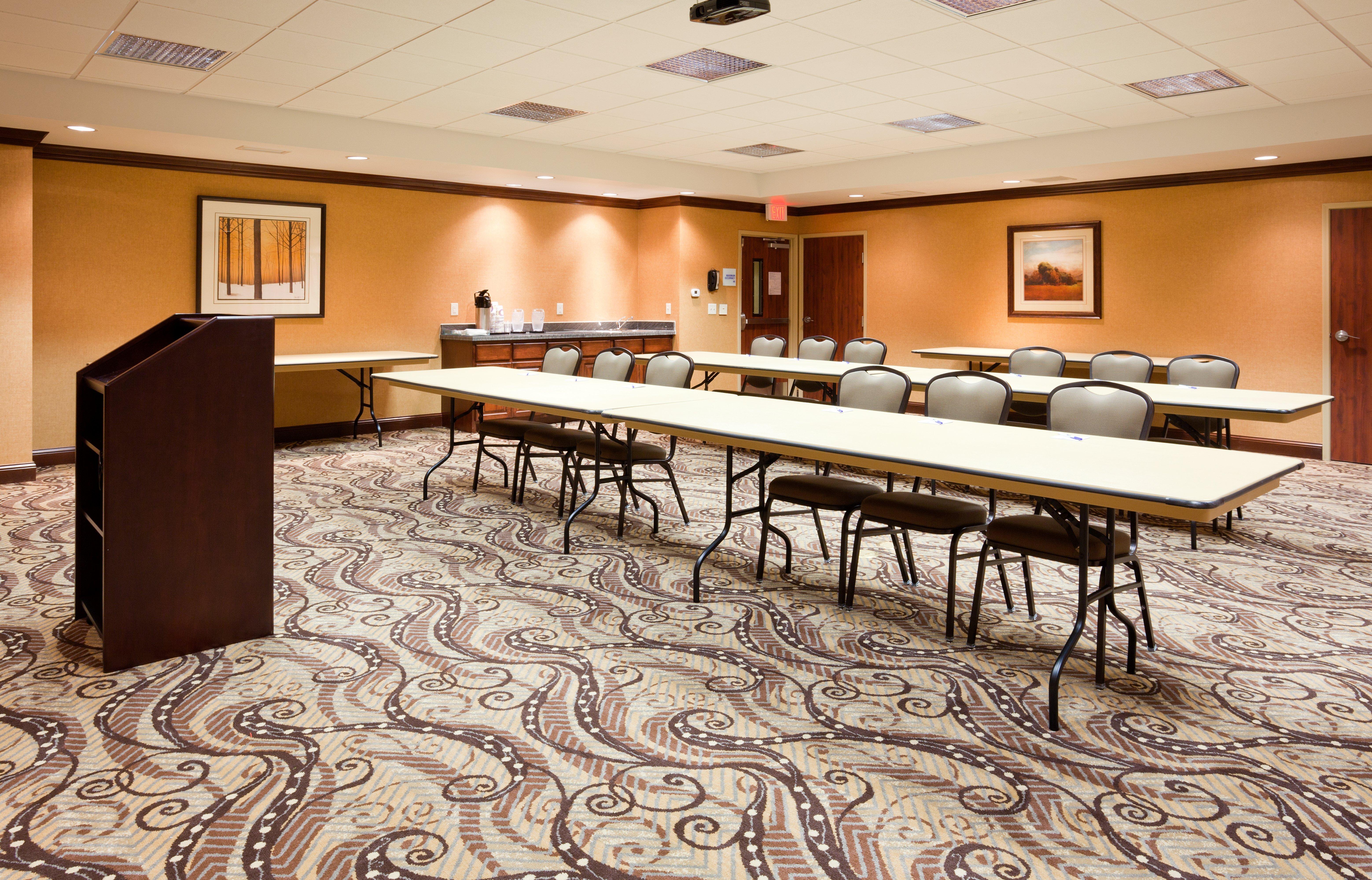 Holiday Inn Express & Suites - Mason City By Ihg Eksteriør bilde